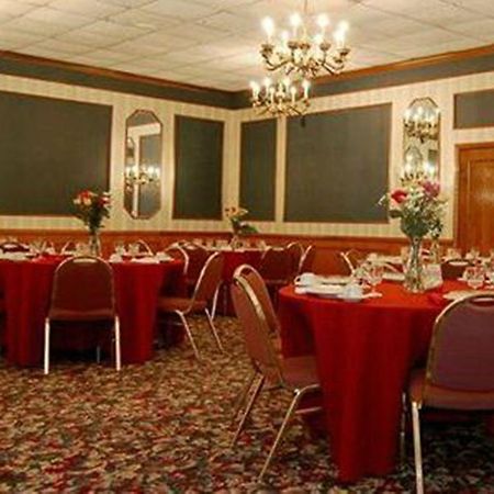 Red Carpet Inn & Suites Carneys Point/Wilmington 레스토랑 사진