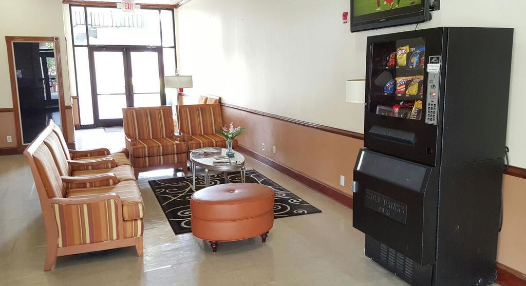 Red Carpet Inn & Suites Carneys Point/Wilmington 외부 사진
