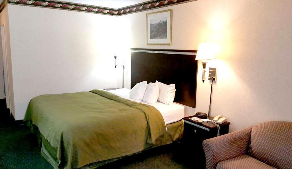 Red Carpet Inn & Suites Carneys Point/Wilmington 외부 사진