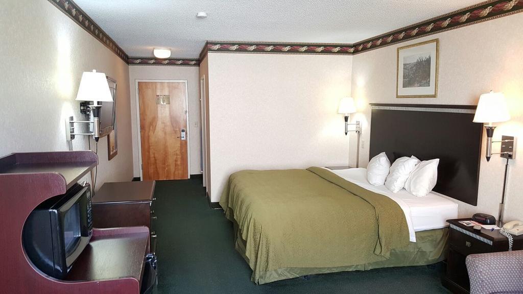 Red Carpet Inn & Suites Carneys Point/Wilmington 외부 사진